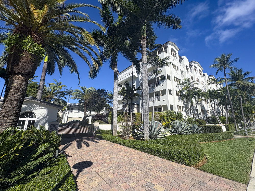 Townhomes at Sunset Harbour  photo 2